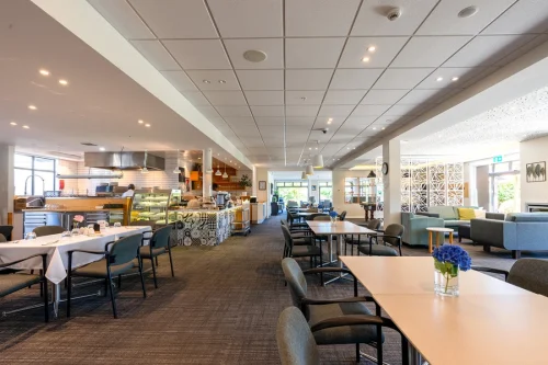 Whitby Lakes Retirement Village